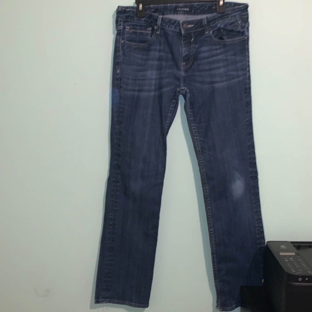 Brand Vigoss. Size 32/33. Color Blue Jean